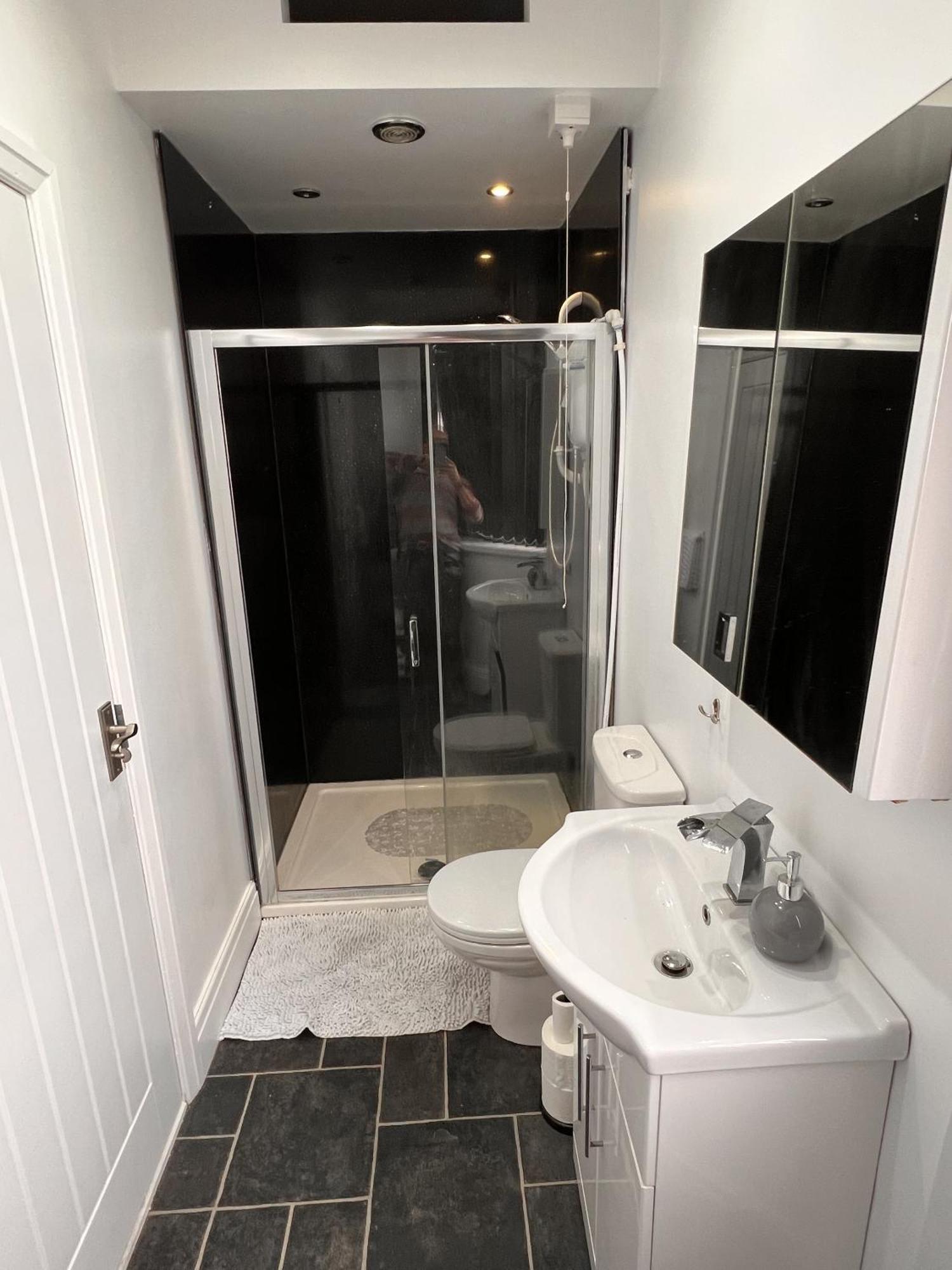 Hoopers Sandy Beach Guest Rooms Swansea Room photo